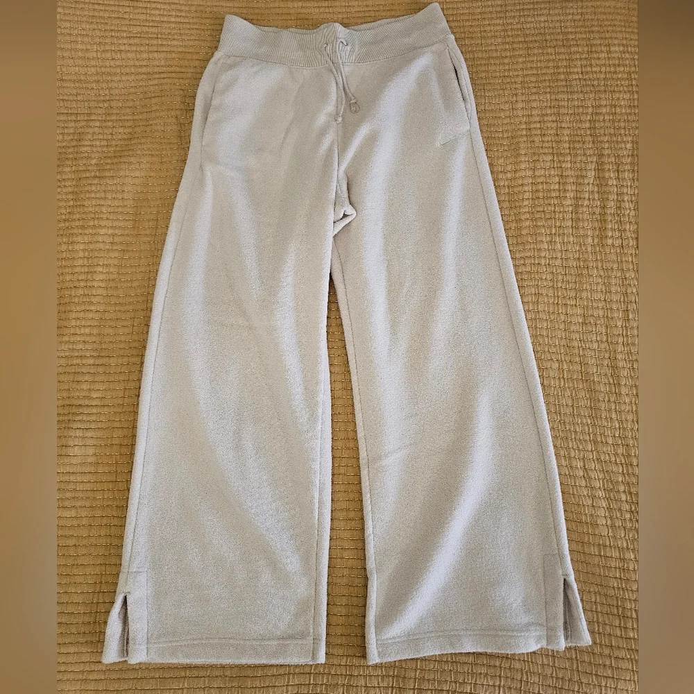 Nike Sportswear Phoenix Plush High-Waisted Wide-Leg Cozy Fleece Pants Athleisure - Picture 3 of 11